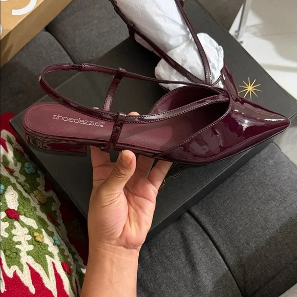 Shoe Dazzle Women's Glossy Maroon Heels - Picture 5 of 5